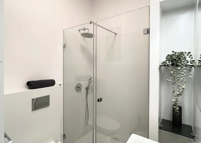 Vis A Vis Koziolkow Poznaň